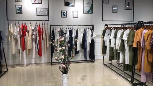 杭州知名一二線品牌女裝,款式別致多樣,批發零售走份
